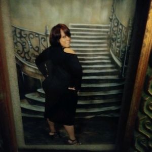 Meet your Posher, Martique